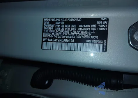 2022 Porsche Cayenne Platinum Edition z USA, uszkodzony, nr VIN WP1AA2AY2NDA06446